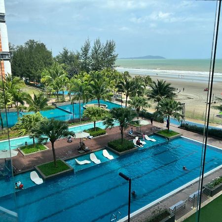 Timurbay Seafront Seaview & Poolview Suite With Wi-Fi Kuantan Luaran gambar