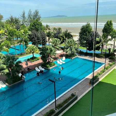 Timurbay Seafront Seaview & Poolview Suite With Wi-Fi Kuantan Luaran gambar