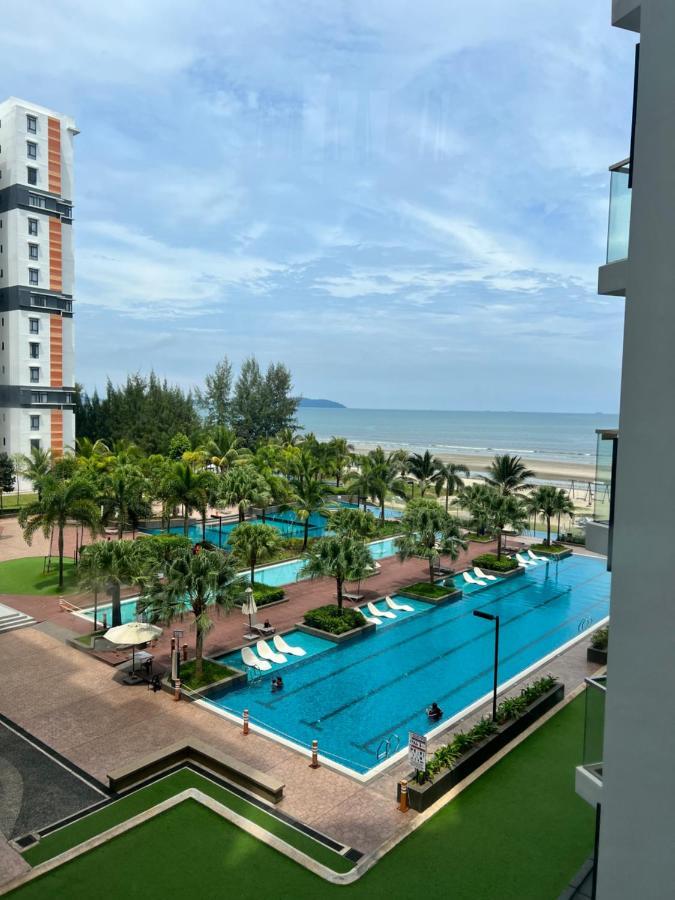 Timurbay Seafront Seaview & Poolview Suite With Wi-Fi Kuantan Luaran gambar